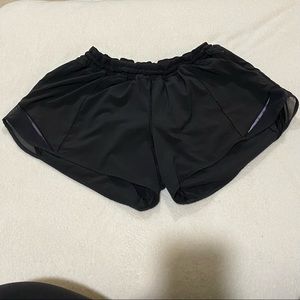 Lululemon Hotty Hot 4” Size 12 Tall Black